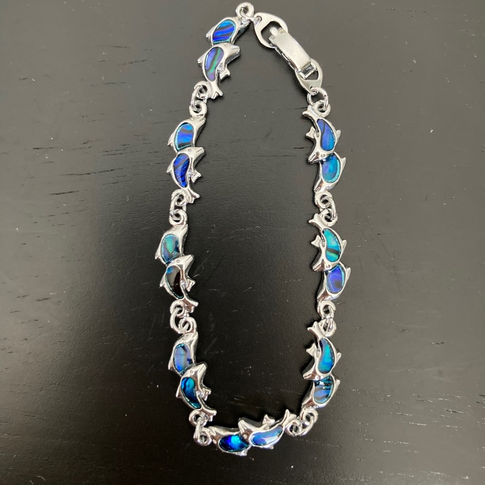 ✨3 for $10!!✨ Dolphin Bracelet